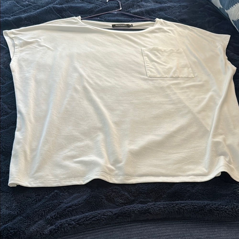 White Sleeveless Boxy T-Shirt